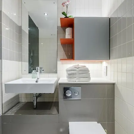 Excel London Majestic Apartment Exterior photo