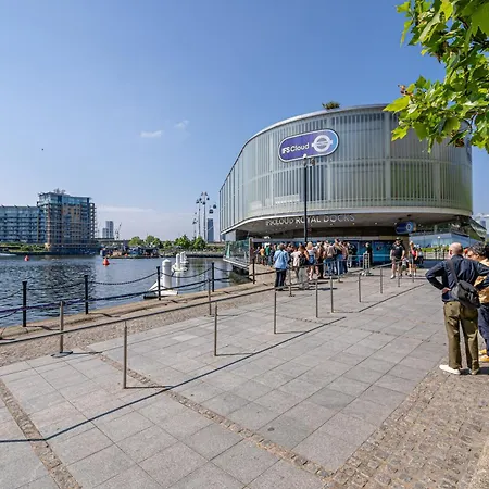 Excel London Majestic Apartment Exterior photo