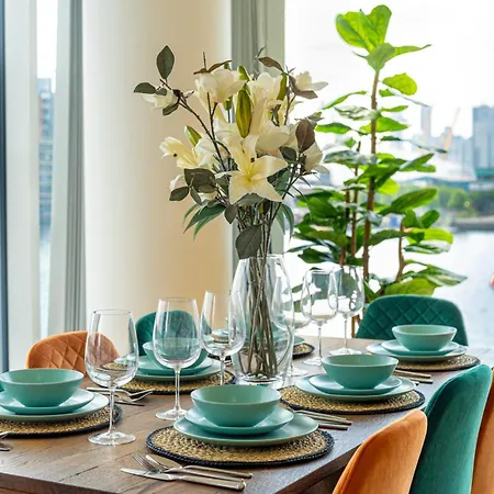 Excel London Majestic Apartment Room photo