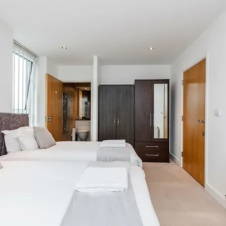 Excel London Majestic Apartment Exterior photo