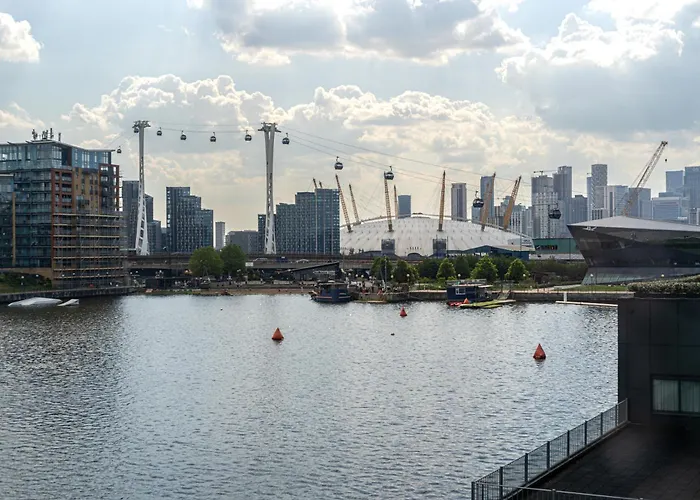 Excel London Majestic Apartment